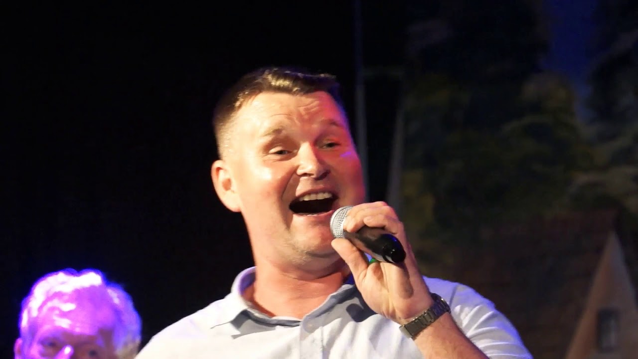 KL BAND: tanečná zmes slovenských ľudových piesní  HH#8.51