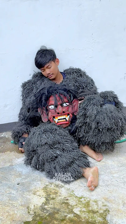 Terciduk wajah dibalik topeng GRANDONG yang usil iseng di prank  cewek cantik saat tidur