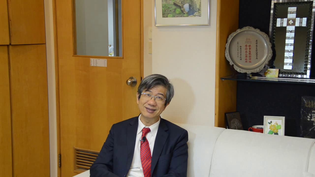 家庭與家庭治療 - 屈偉豪博士