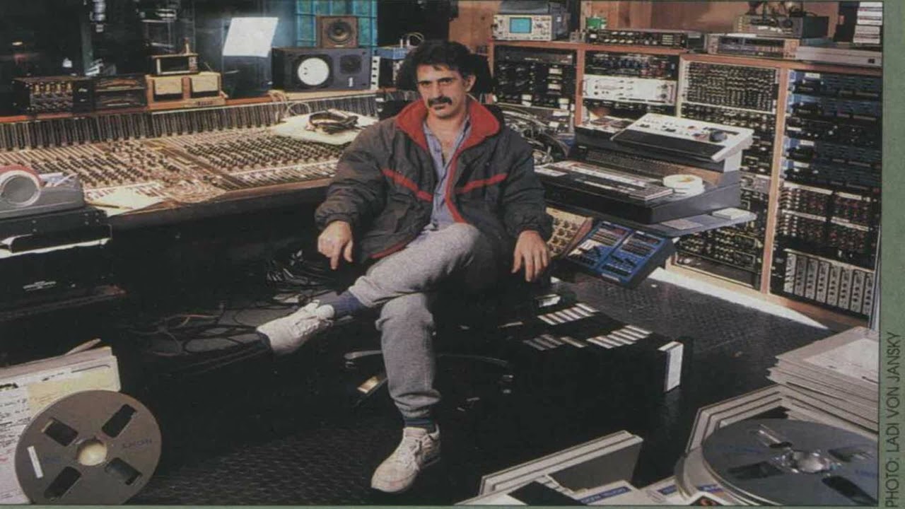 Frank Zappa - 1979 - Stucco Homes - UMRK, Autumn.