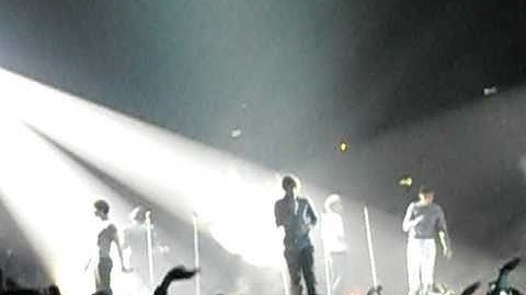 One Direction - My Life Would Suck Without You + Forever Young @ Wembley 05.03.2011 - X Factor Tour