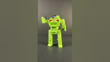 Transformers 1986 Studio series 86 Bonecrusher transformation #transformers #bonecrusher