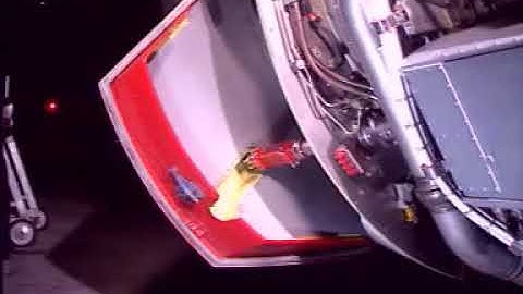 Airbus A320 CFM56 Manual Opening and Closing of Thrust Reverser Pivoting Door 2