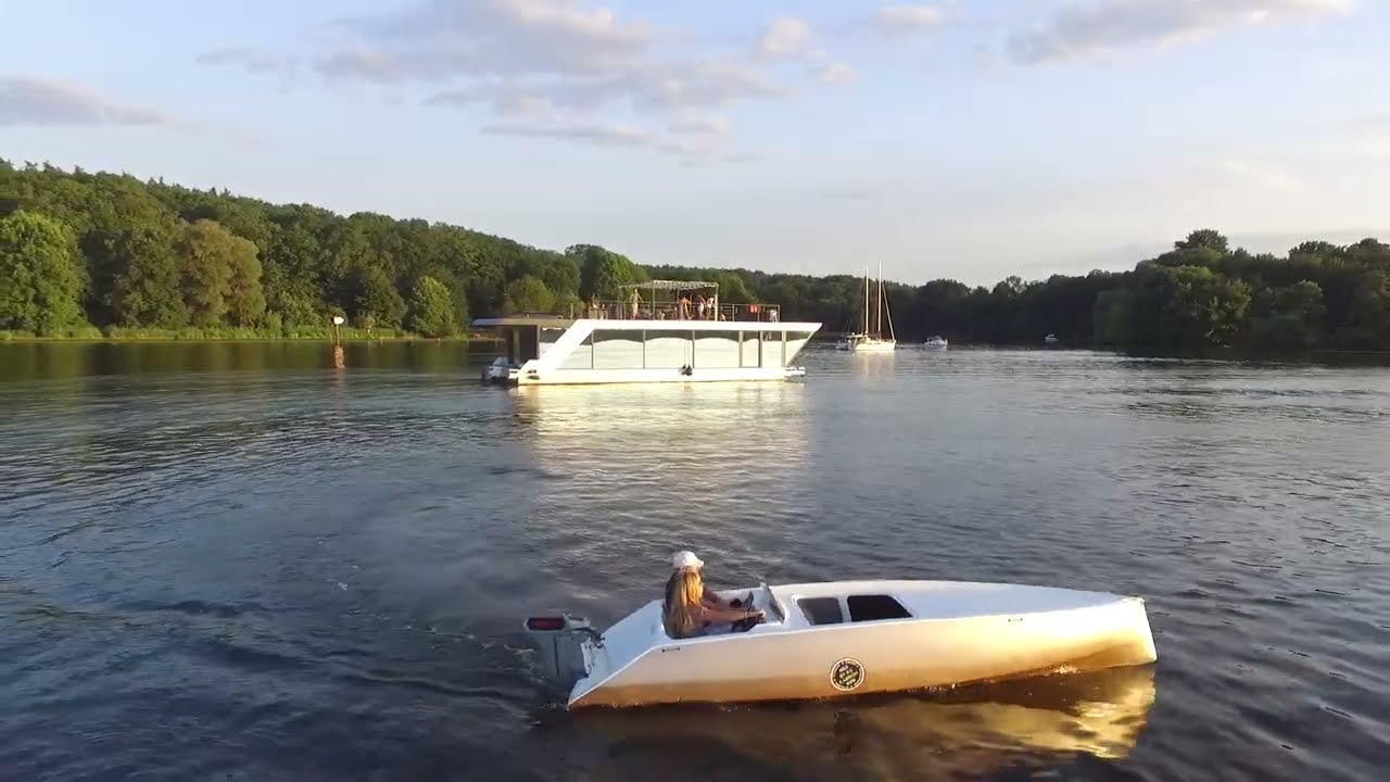 Perfect SOLAR YACHT Dinghy | Fully electric carbon fiber speedboat 🚤 ⚡️ EV boat