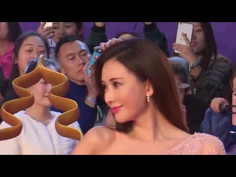 林志玲婚礼后与黑泽良平首度现身，她抱着老公送的玫瑰花春风满面