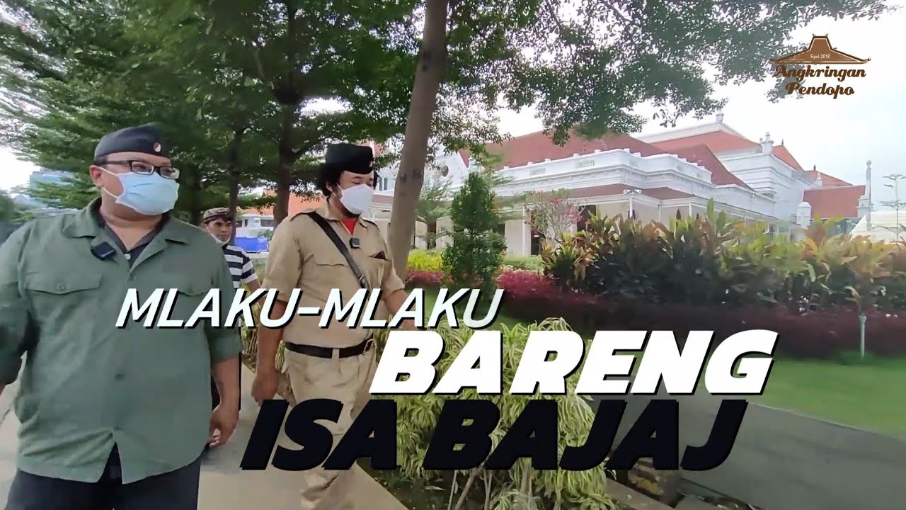 ISA BAJAJ TELUSURI BANGUNAN KOLONIAL KAWASAN SIMPANG SURABAYA