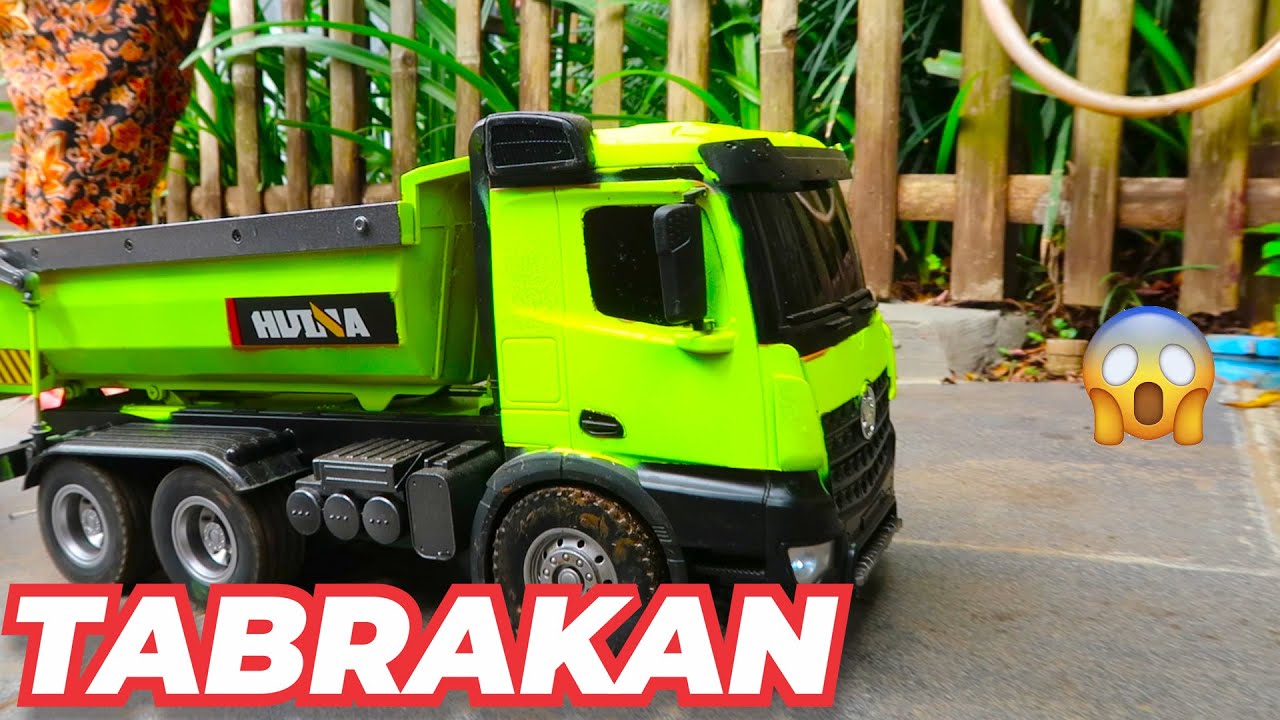 MOBIL TRUK CANTER FUSO MUATAN MOBIL MAINAN TABRAKAN BUS MOBIL TRUK CANTER FUSO MUATAN MOBIL MAINAN TABRAKAN BUS