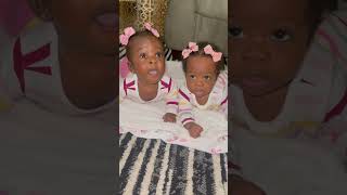 OMG GOD !!! Cutest twins pose for camera #twinbabies  #model  #short