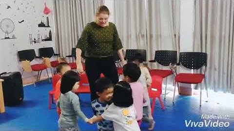 Học Tiếng Anh cùng Giáo viên bản ngữ đến từ Anh - Mầm Non Quốc Tế Hà Nội