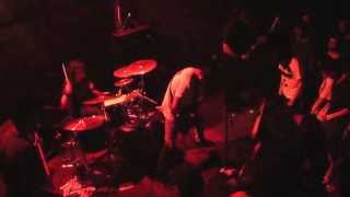 Undermine - Bajo el Velo de la Masacre Vivo Club V 12-04 HD