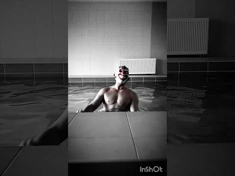 Страшный клоун появился из воды 😱🤡 #моменты #фильм #сериал #момо #призрак #монстр #бабайка #shorts
