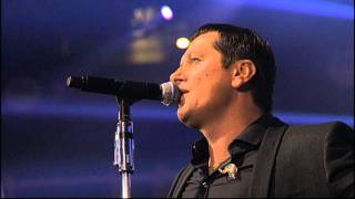 Video voorbeeld van "Aco Pejovic - Seti me se - (Live) - (Arena 19.10.2013.)"