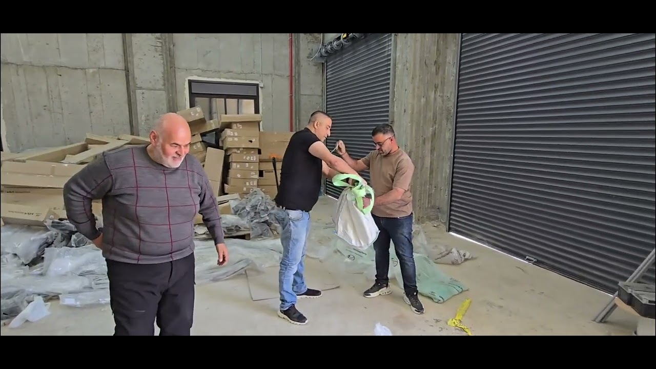 بلاغ مستعجل عن ثعبان ضخم  ارعب أصحاب المخازن مع جمال العمواسي