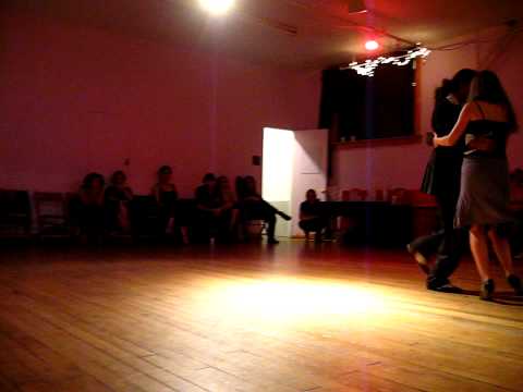 JAY ABLING & KATHERINE GORSUCH TANGO DEMO AT PRACT...
