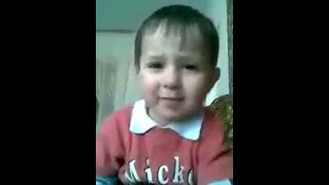 طفل روسي يقرأ سورة الفاتحة، ببساطة ستبتسم