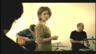 Cowboy Junkies-'I'm So Open' Music Video chords