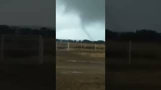 Strong multivortex tornado in southwestern Spain. February 2021.