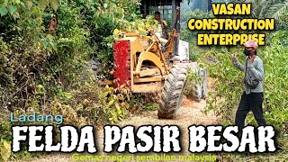 Alamaak! Jalan semak sudah lama tak di rawat | loncat grader repair jalan kebun | Mitsubishi MG330