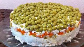 Салат Оливье с куриной грудкой по новому. Слоеный салат. Салат Оливье с куриной грудкой по новому. Слоеный салат.