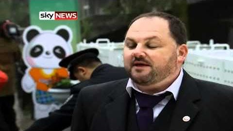 Panda Journey: Giant Couple Leave For Edinburgh