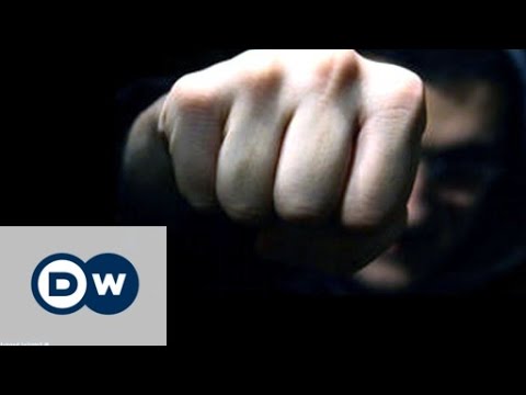 Asian immigrants in France targetted by gangs | DW Documentary