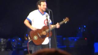 Pearl Jam - All the Way (Eddie Vedder Cubs song w Ernie Banks)-Live-Wrigley Field,Chicago,IL-7/19/13