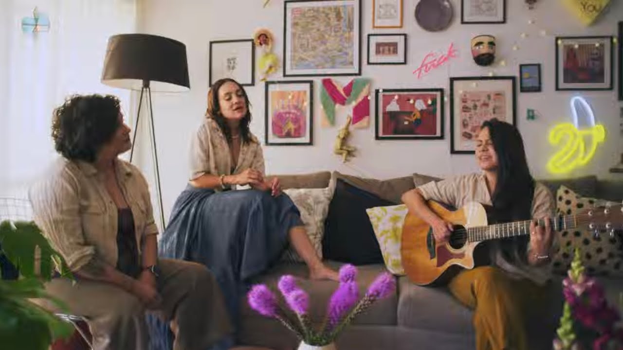 Watch Sanar | Silvia & Karmen + Cecy Leos Video Oficial on YouTube Watch Sanar | Silvia & Karmen + Cecy Leos Video Oficial on YouTube