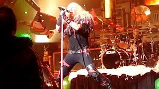 Twisted Sister - White Christmas