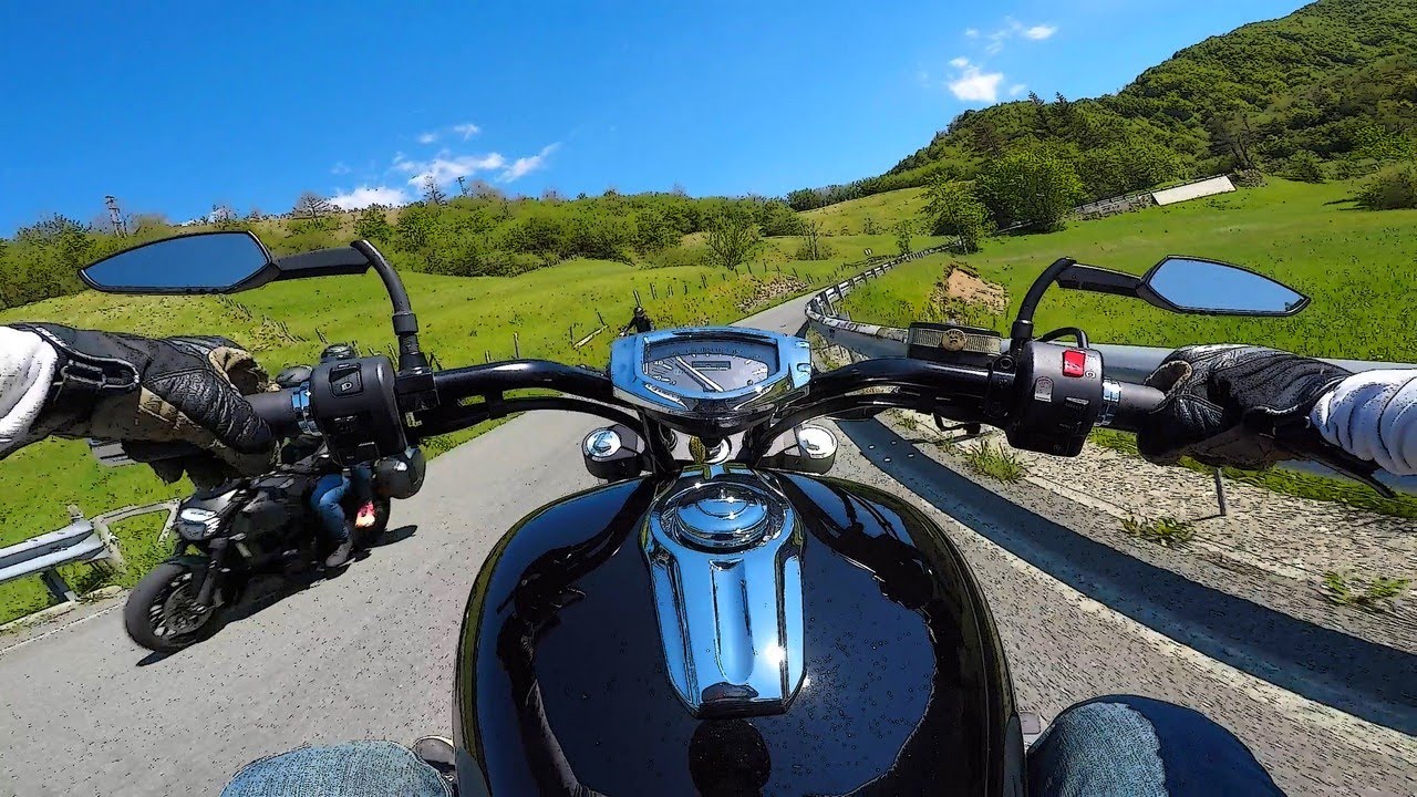 Riding the Val d'Aveto twisty road #2 - Aveto Valley - Italy - road SS 586