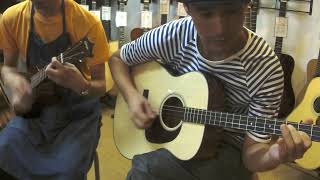 Video voorbeeld van "Dolphin Guitars - COLLINGS：Tenor 1"