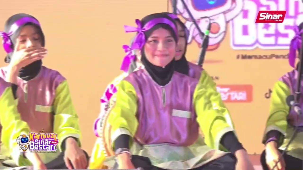 Antara Persembahan Peserta Dikir Barat Bersempena Karnival Pendidikan Sinar Bestari 2023