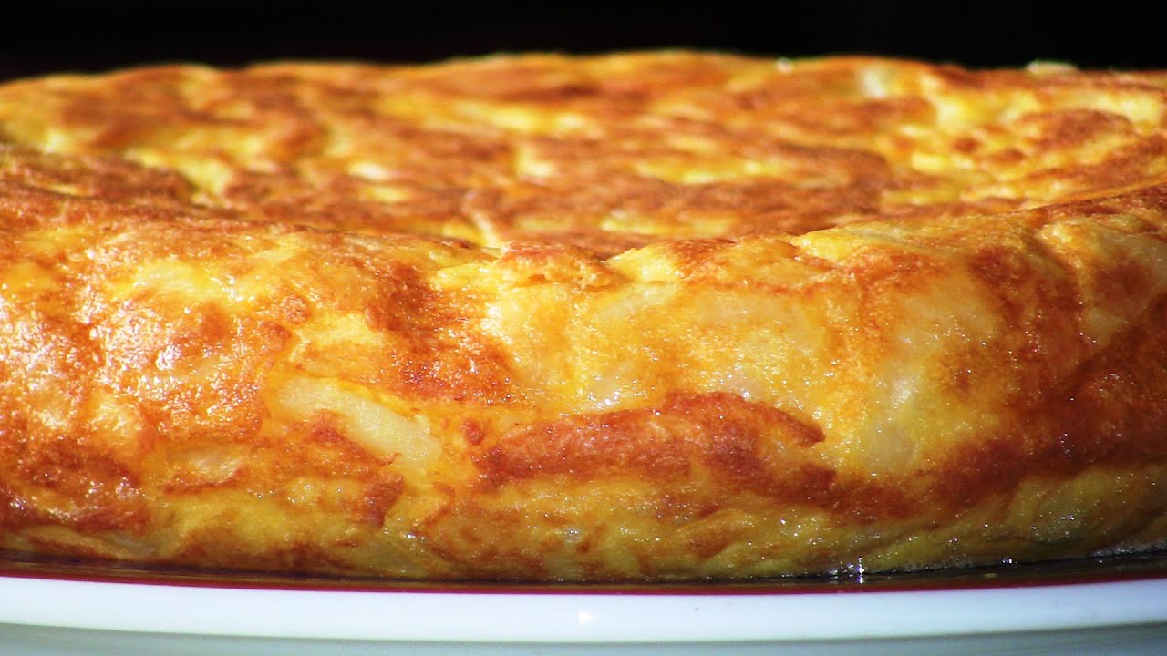 Trucos para hacer la mejor tortilla de patatas - Receta de Javier Romero