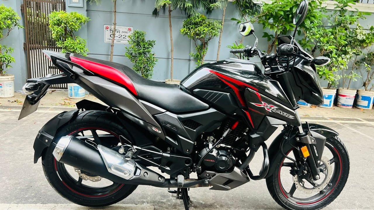 হোন্ডা ২০২১ কালো
