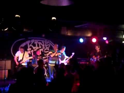 The Tenemants - Pretty Eyes - (Special Guest Raymond Meade) - King Tuts.flv