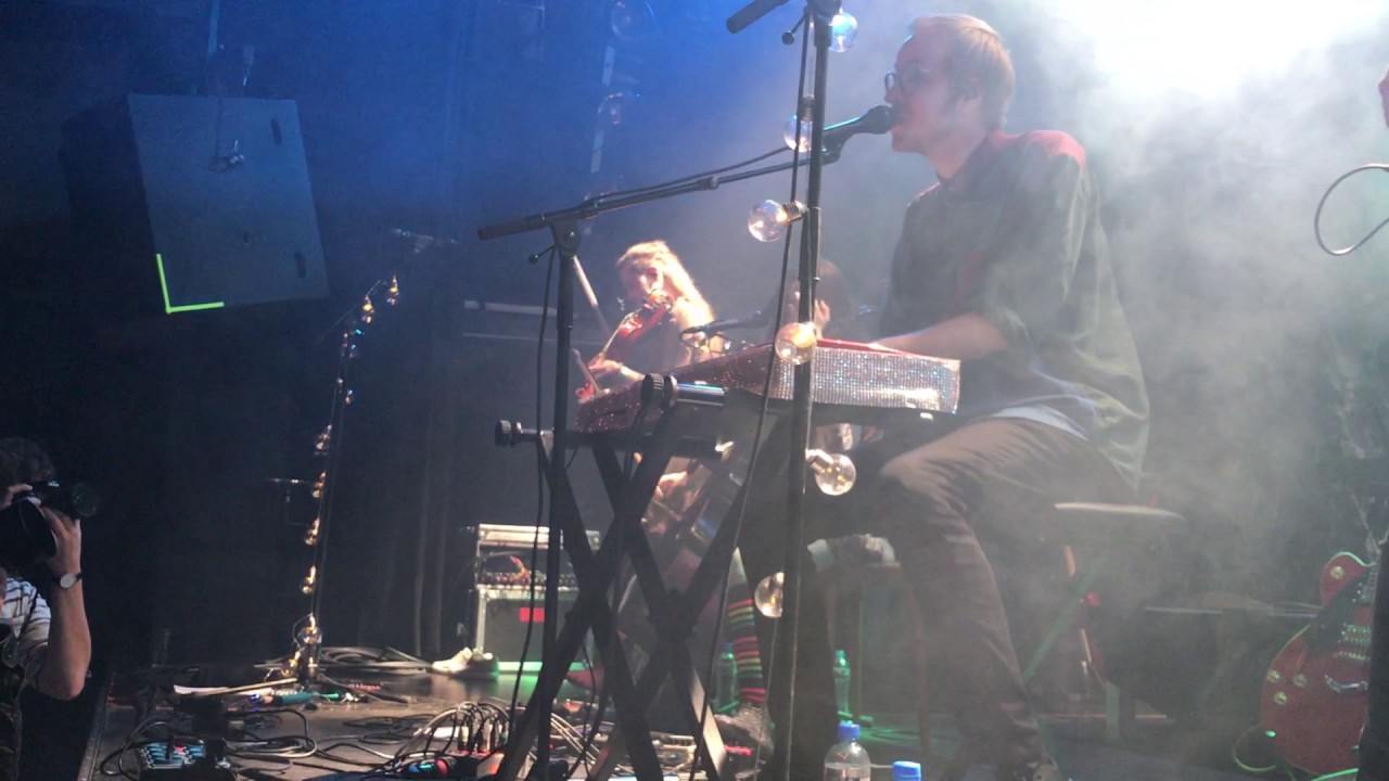 Einar Stray Orchestra - Melkweg Amsterdam 22-04-2017 (Penny For Your Thoughts)