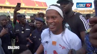 RONALDINHO FILM INTEGRAL DE SON SEJOUR EN GUINEE