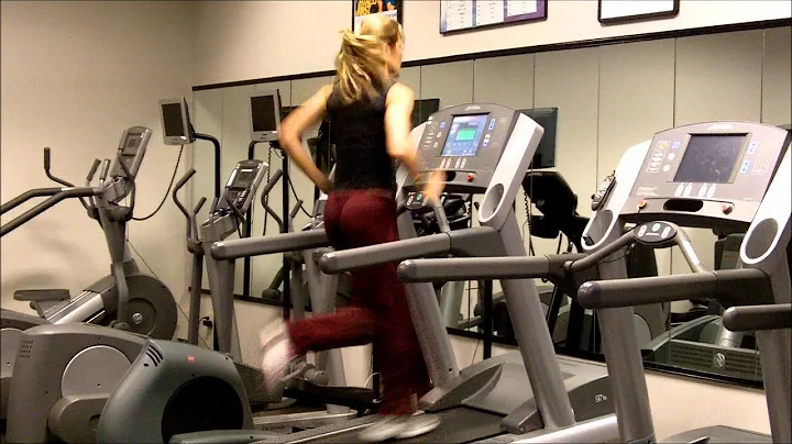 Figure Competitor Stephanie Keenan's Rock-It Out S...