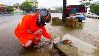 Remove Leaves And Debris Flow Clogged Culvert Drain Flood Rain On Street Road by Clean  Daily12M 2,759 views 1 month ago 8 minutes, 9 seconds