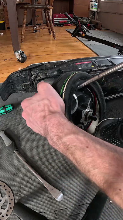 NIU KQi3 Tubeless tire change and install #fyp   #shorts #repair