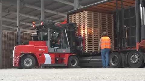 DOUBLE PALLET HANDLER