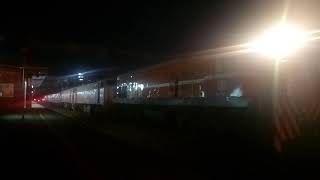 20180516 192135 7216次高雄10股慢速通過(手機拍攝)