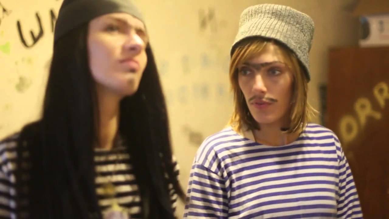 это происходит рядом с вами 1 сезон. сериал это происходит рядом с вами актеры. эпрсв сериал. юлия фил это происходит рядом с вами. "это происходит рядом с нами".