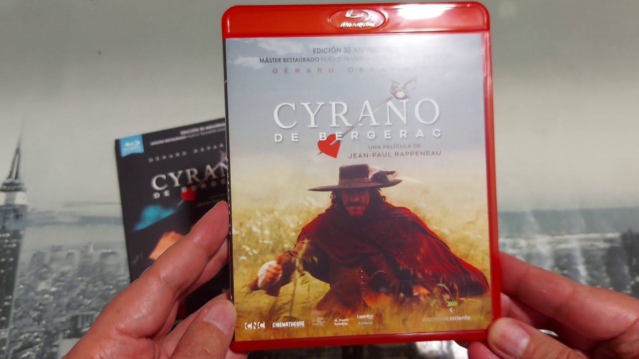 TRAJE KELVIN HARRISON CYRANO