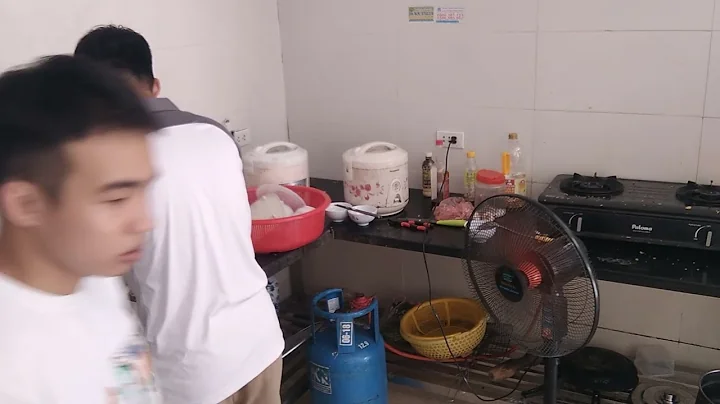 Ngoc Pham, nau an tai nha ngon