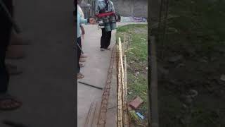 Pengamen kreatif... Kalau ingin awet muda.. H Rhoma Irama