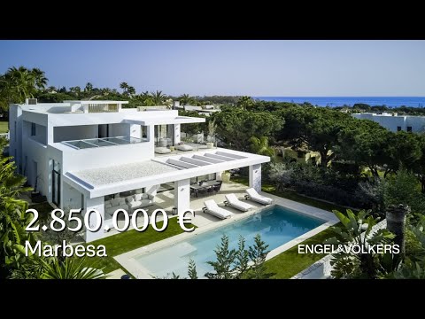 Stylish new villa by the beach | W-02O10B | Engel & Völkers Marbella