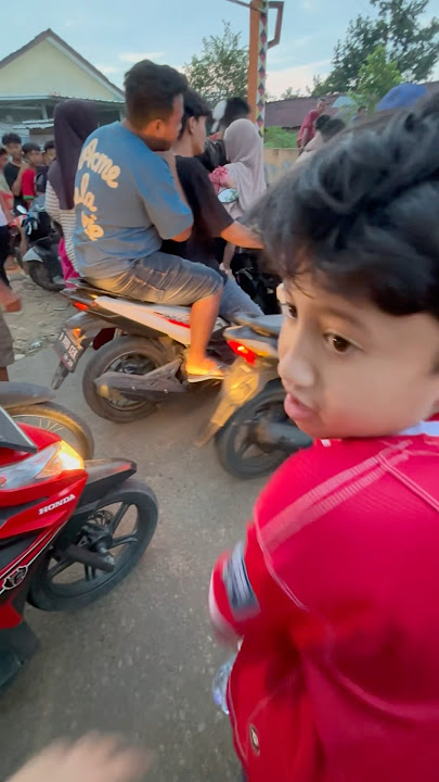 Jalan Terpadat Di Dunia,Macet !! #vlogmini #elzoanvaya