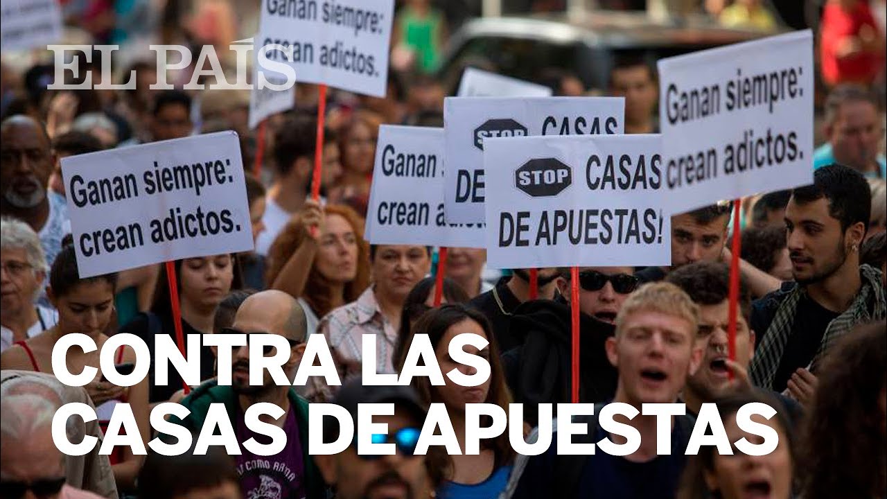 La mayor MANIFESTACIÓN en MADRID contra las CASAS DE APUESTAS pide echarlas  de los barrios - YouTube