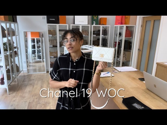 Chanel 19 WOC Review 