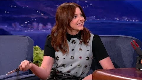 Chlo Grace Moretz Shows Off Her Butterfly Knife Sk...